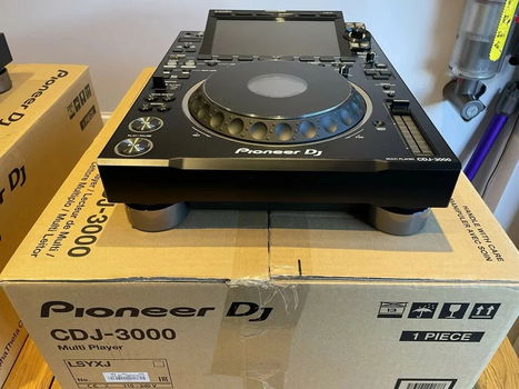 2x Pioneer CDJ-3000 |Pioneer DJM-A9| Pioneer CDJ-Tour1| DJM-V10-LF| Pioneer CDJ-2000NXS2/DJM-900NXS2 - 3