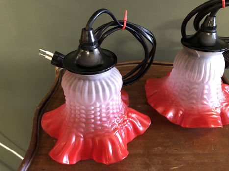 Set van 3 Franse Hanglampjes Tulpmodel Rood Randje - 2