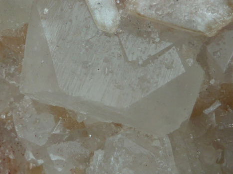 Apofylliet (01) - 1