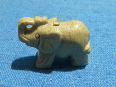 Hanger olifant van Jaspis
