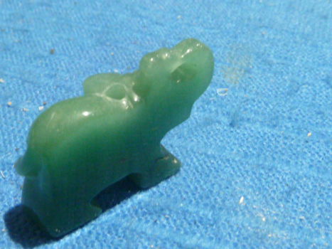 Hanger olifant van aventurijn - 1