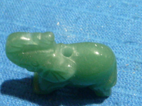 Hanger olifant van aventurijn - 2