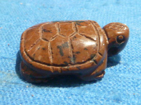 Hanger schildpad van mahonie obsidiaan - 1