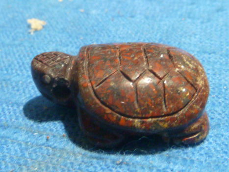 Hanger schildpad van bonte jaspis - 0