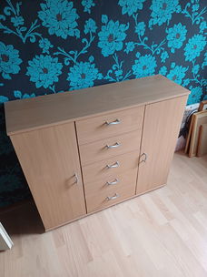 Leuk beukenkleur dressoir