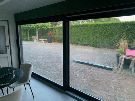 Zwarte kozijnen in kunststof. Vele mogelijkheden - 4