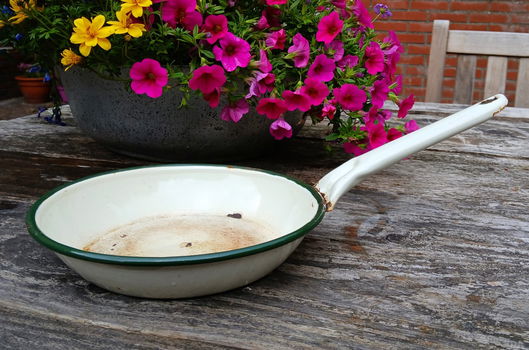 Oude vintage geëmailleerde koekenpan - emaille - koekepan - 0