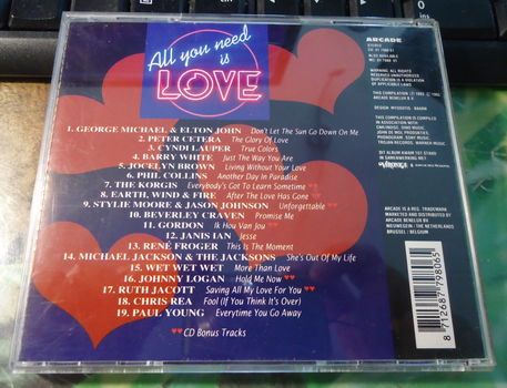 De originele verzamel-CD All You Need Is Love van Arcade. - 5