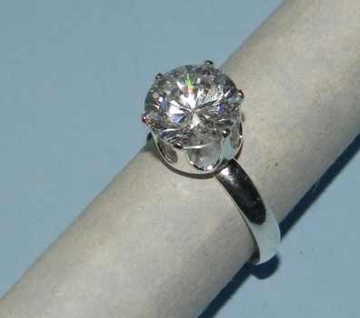 Verstelbare zilveren ring met grote Zirconia - 0