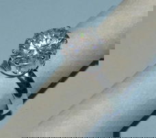 Verstelbare zilveren ring met grote Zirconia