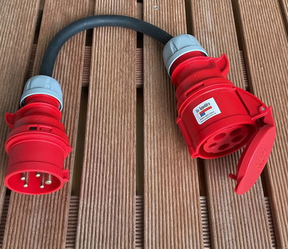 CEE 16A verloop stroom adapter naar CEE 32A 380V - 400V - 0