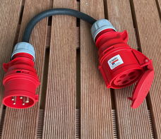 CEE 16A verloop stroom adapter naar CEE 32A 380V - 400V