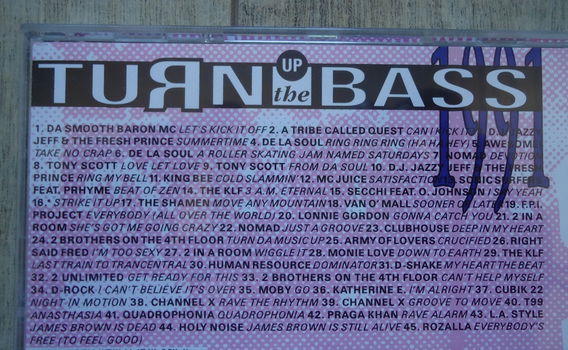 De originele mix-CD Turn Up The Bass Megamix 1991 van Arcade - 1