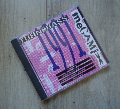 De originele mix-CD Turn Up The Bass Megamix 1991 van Arcade - 4