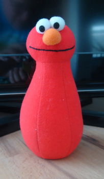 Vier knuffelfiguurtjes uit Sesamstraat (hoogte: 18 cm). - 4
