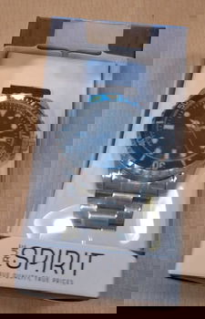 Nieuw horloge met metalen band en stainless steel achterkant - 0