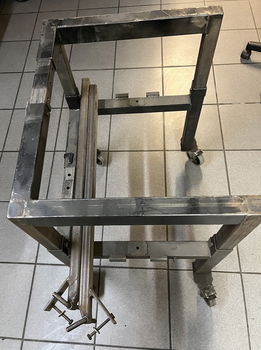 Motortafel of frame speciaal ontworpen voor Harley frames - 1