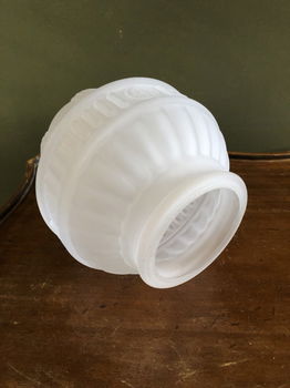 Zeer fraaie Matglas Art-Nouveau Glazen Lampenkap. - 3