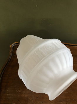 Zeer fraaie Matglas Art-Nouveau Glazen Lampenkap. - 5