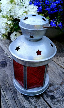 Lantaarntje voor waxinelichtje - rood glas - buiten of binnen - 7