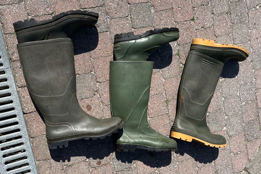Rubberen groene laarzen maat 42, 43 en 46 15 euro +32495577180 - 1
