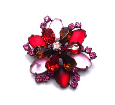 Broche met mooie kleuren