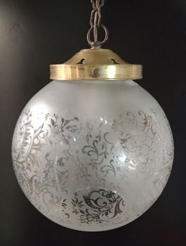 Mooie vintage hanglamp met bol van glas - 1