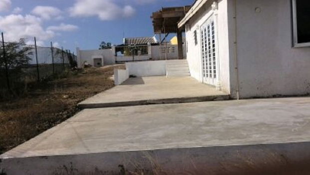 huis voor verder verbouwing curacao - 2