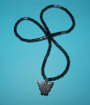 Hematiet collier met vlinder hanger - 0