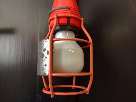 2 oranje looplampjes als industriële hanglampen - 2