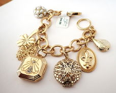 Schitterende bedelarmband van Loft