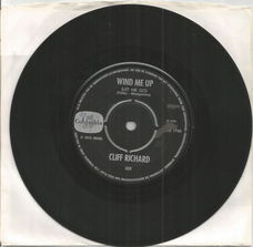 Cliff Richard – Wind Me Up (1965)