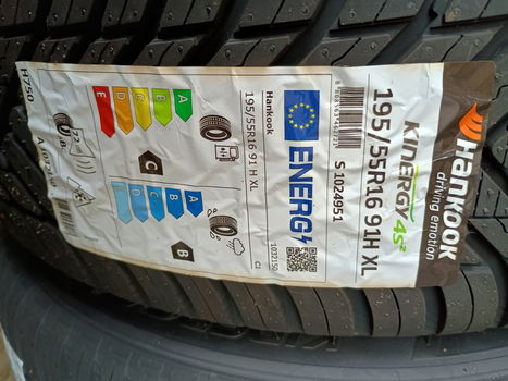 Hankook all weather 2 banden nieuw - 1