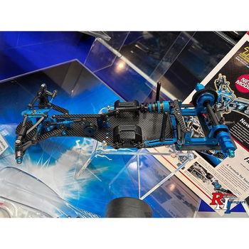 Tamiya 42389 1/10 R/C TRF104 RC chassis set - 1