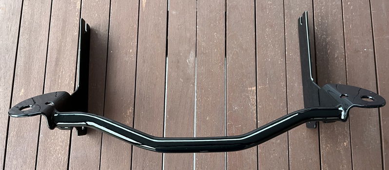 Spotlamp/passinglight montagesteun voor touring/roadking/electra modellen, zwart gelakt, ongebruikt - 0