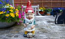 Vintage keramieken tuinkabouter met aambeeld en hamer - smit - smederij - 1 - Thumbnail
