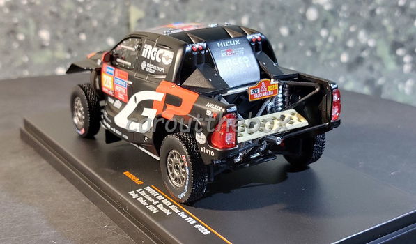 Toyota GR DKR Hilux #226 rally Dakar 2024 1:43 Ixo 1154 - 2