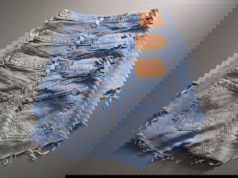 Levi Short Jeans 501 maat S - 1