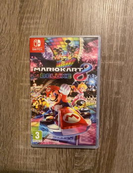 Mario Kart 8 Deluxe - 0