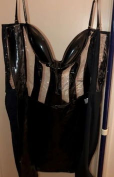 Latex lingerie maat M