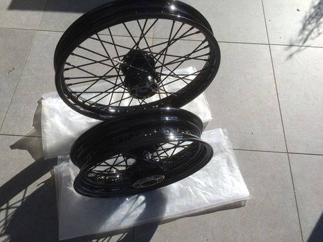 Harley velgen voor Twincam, 19mm of 25mm wielas, zwart poederlak in nieuwe staat, - 3