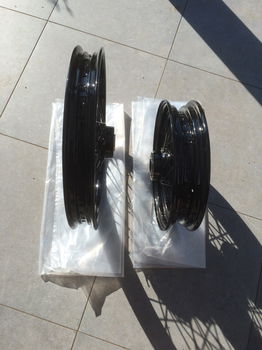 Harley velgen voor Twincam, 19mm of 25mm wielas, zwart poederlak in nieuwe staat, - 4