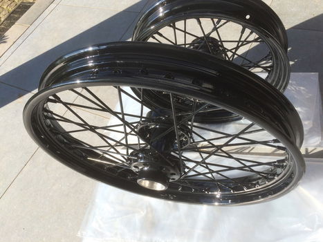 Harley velgen voor Twincam, 19mm of 25mm wielas, zwart poederlak in nieuwe staat, - 5