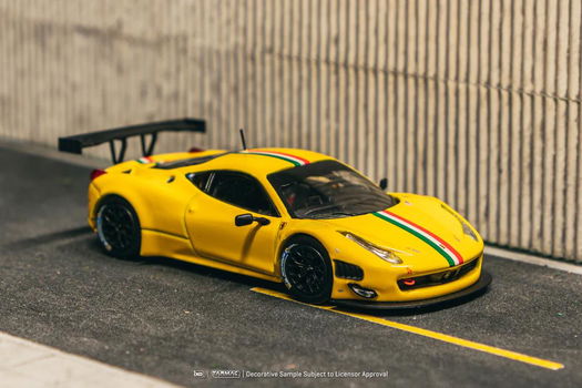 Ferrari 458 Italia GT3 Yellow 1:64 Tarmac 103 - 2