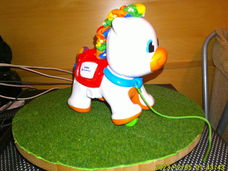 Clementoni zingende pony