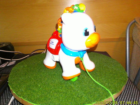Clementoni zingende pony - 5