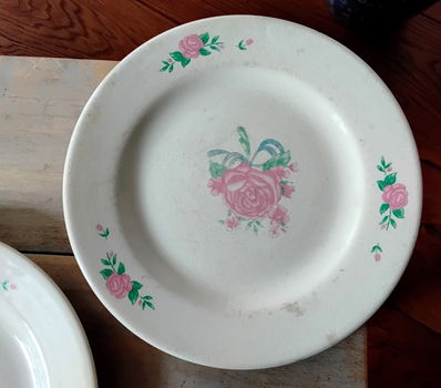 3 vintage borden met rozen - broodborden - ontbijtborden - 1