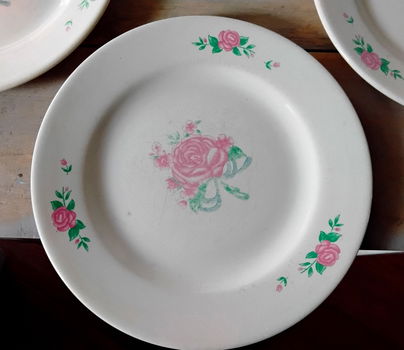 3 vintage borden met rozen - broodborden - ontbijtborden - 2
