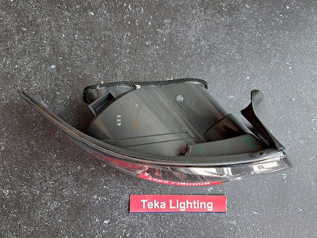 Mazda 6 GG Atenza (02-05) Achterlicht Koito 220-61971 Buiten Links - 2