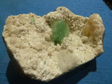 Groene apofylliet en stilbiet.